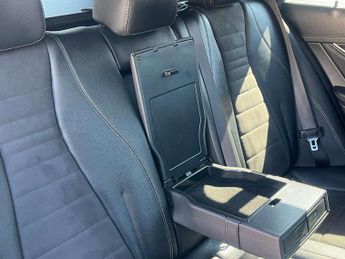 Mercedes-Benz E-CLASS 2.0 E 300 AMG Line Premium de Auto 5dr