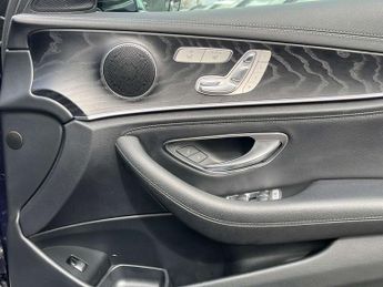 Mercedes-Benz E-CLASS 2.0 E 300 AMG Line Premium de Auto 5dr
