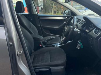 SKODA OCTAVIA 1.5 Octavia SE TSi Semi-Auto 5dr