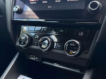 SKODA OCTAVIA 1.5 Octavia SE TSi Semi-Auto 5dr