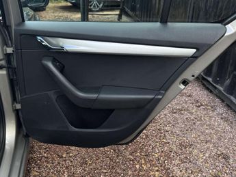 SKODA OCTAVIA 1.5 Octavia SE TSi Semi-Auto 5dr