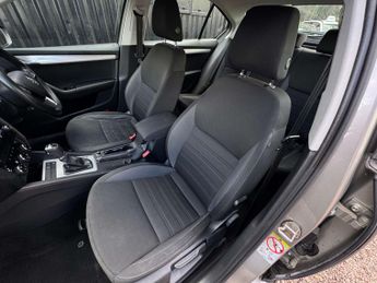 SKODA OCTAVIA 1.5 Octavia SE TSi Semi-Auto 5dr