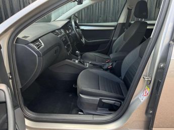 SKODA OCTAVIA 1.5 Octavia SE TSi Semi-Auto 5dr