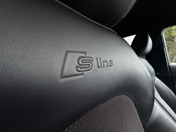 AUDI Q3 2.0 Q3 S Line+ TDI Quattro Semi-Auto 4WD 5dr