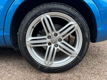 AUDI Q3 2.0 Q3 S Line+ TDI Quattro Semi-Auto 4WD 5dr