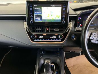 TOYOTA COROLLA 1.8 Corolla Icon Tech VVTi HEV CVT 5dr