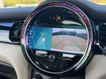 MINI HATCH Cooper S Electric Level 3 3dr - NATIONAL DELIVERY*