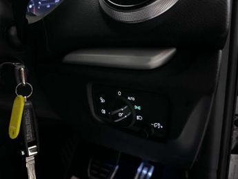 Audi A3 1.5 A3 Sportback 35 TFSI S Line Semi-Auto 5dr