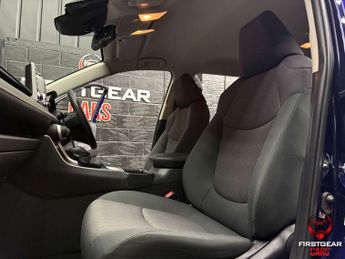 Toyota RAV4 2.5 VVT-h Design SUV 5dr Petrol Hybrid CVT Euro 6 (s/s) (218 ps)