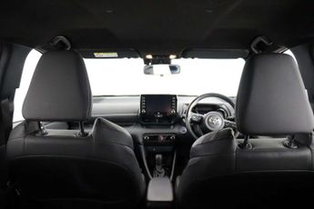 Toyota Yaris 1.5 VVT-h Dynamic E-CVT Euro 6 (s/s) 5dr