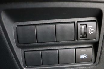 Toyota Yaris 1.5 VVT-h Dynamic E-CVT Euro 6 (s/s) 5dr