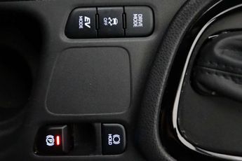 Toyota Yaris 1.5 VVT-h Dynamic E-CVT Euro 6 (s/s) 5dr