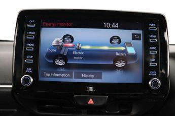 Toyota Yaris 1.5 VVT-h Dynamic E-CVT Euro 6 (s/s) 5dr