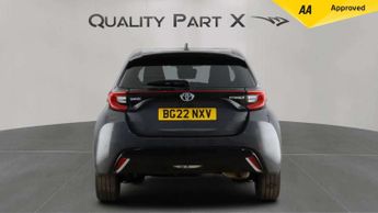 Toyota Yaris 1.5 VVT-h Dynamic E-CVT Euro 6 (s/s) 5dr