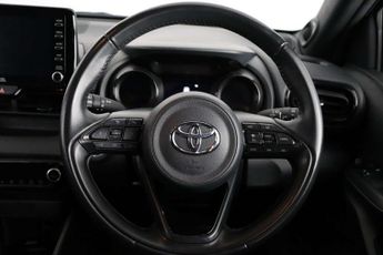Toyota Yaris 1.5 VVT-h Dynamic E-CVT Euro 6 (s/s) 5dr