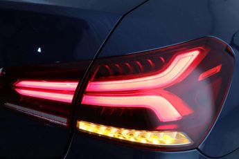 Mercedes-Benz A-CLASS 1.3 A 250 AMG Line E Auto 4dr