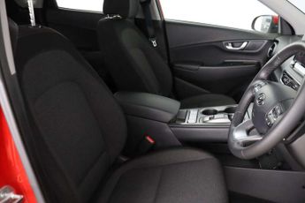 Hyundai KONA 64kWh Premium Auto 5dr (10.5kW Charger)
