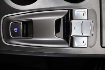 Hyundai KONA 64kWh Premium Auto 5dr (10.5kW Charger)