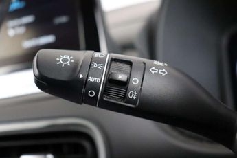 Hyundai KONA 64kWh Premium Auto 5dr (10.5kW Charger)
