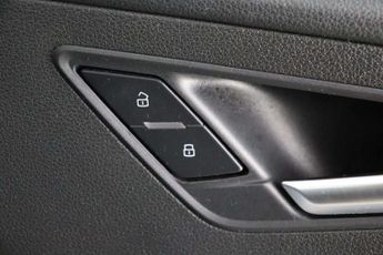 Audi Q2 1.5 TFSI CoD 35 Technik S Tronic Euro 6 (s/s) 5dr