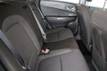Hyundai KONA 64kWh Premium Auto 5dr (10.5kW Charger)