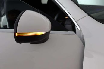 Mercedes-Benz CLA 1.3 CLA250e 15.6kWh AMG Line (Premium) Coupe 8G-DCT Euro 6 (s/s)