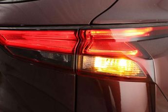 Nissan Qashqai 1.3 DIG-T MHEV N-Connecta XTRON Euro 6 (s/s) 5dr