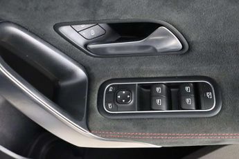 Mercedes-Benz A Class 1.3 A250e 15.6kWh AMG Line 8G-DCT Euro 6 (s/s) 4dr