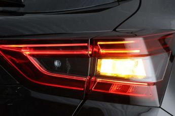 Nissan Juke 1.6 N-Connecta Auto Euro 6 5dr