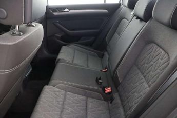 Volkswagen Passat 1.5 TSI EVO SE Nav DSG Euro 6 (s/s) 5dr