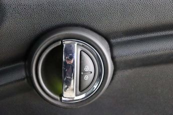 MINI Convertible 1.5 Cooper Classic Steptronic Euro 6 (s/s) 2dr