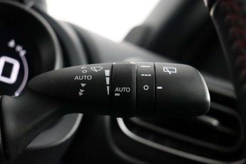 Toyota Yaris 1.5 VVT-h GR SPORT E-CVT Euro 6 (s/s) 5dr