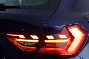 Audi A1 1.0 TFSI 30 Technik Sportback S Tronic Euro 6 (s/s) 5dr