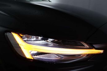 Volvo S60 2.0 B5 MHEV Inscription Auto Euro 6 (s/s) 4dr
