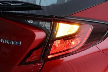 Toyota C-HR 1.8 VVT-h Icon CVT Euro 6 (s/s) 5dr