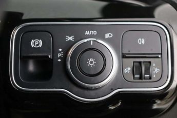Mercedes-Benz A Class 2.0 A180d SE Euro 6 (s/s) 5dr