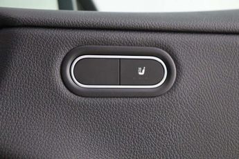 Mercedes-Benz A Class 2.0 A180d SE Euro 6 (s/s) 5dr