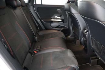 Mercedes-Benz GLA 2.0 GLA200d AMG Line (Premium) 8G-DCT Euro 6 (s/s) 5dr