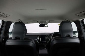 Volvo XC60 2.0 B4 MHEV Momentum Auto AWD Euro 6 (s/s) 5dr