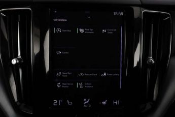 Volvo XC60 2.0 B5 MHEV Momentum Auto Euro 6 (s/s) 5dr