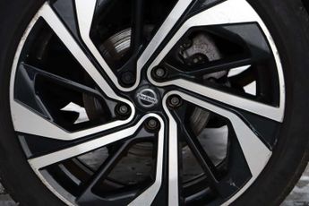 Nissan Qashqai 1.3 DIG-T MHEV Tekna+ XTRON Euro 6 (s/s) 5dr