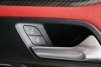 Mercedes-Benz GLA 1.3 GLA250e 15.6kWh Exclusive Edition 8G-DCT Euro 6 (s/s) 5dr