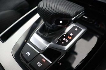 Audi Q5 2.0 TFSIe 50 S line S Tronic quattro Euro 6 (s/s) 5dr 17.9kWh