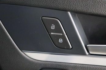 Audi Q5 2.0 TFSIe 50 S line S Tronic quattro Euro 6 (s/s) 5dr 17.9kWh