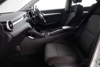 MG MG ZS 51.1kWh SE Auto 5dr