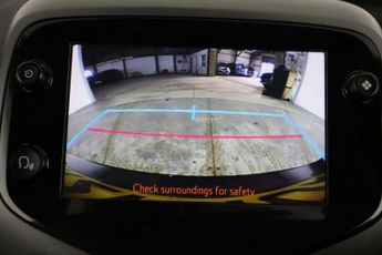 Toyota AYGO 1.0 VVT-i x-play Euro 6 (s/s) 5dr