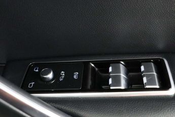 Jaguar F-PACE 2.0 P250i R-Dynamic S Auto AWD Euro 6 (s/s) 5dr