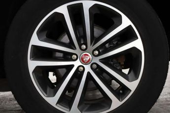 Jaguar F-PACE 2.0 P250i R-Dynamic S Auto AWD Euro 6 (s/s) 5dr