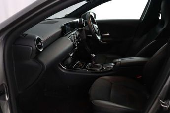 Mercedes-Benz A Class 1.5 A180d AMG Line Euro 6 (s/s) 5dr