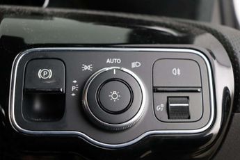 Mercedes-Benz A Class 1.5 A180d AMG Line Euro 6 (s/s) 5dr